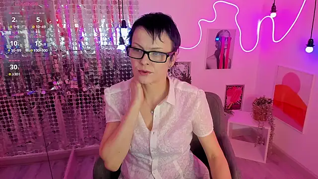 Snapshot of BrandiSweetie chatting on 02-26-25, 02:03 BrandiSweetie online show from 02-26-25, 02:03