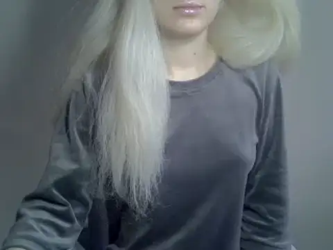 Snapshot of DitaVira chatting on 03-18-25, 01:31 DitaVira online show from 03-18-25, 01:31