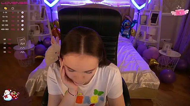 FoxyShy online show from 01-25-25, 12:37