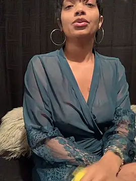 Rakiyahcharms online show from 01-12-25, 03:14