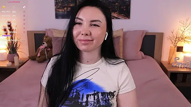 Snapshot of Leila__Sweet chatting on 02-21-25, 10:39 Leila Sweet online show from 02-21-25, 10:39