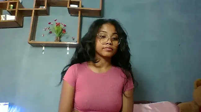 naya86 online show from 02-20-25, 06:28