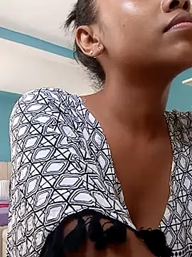 naya86 online show from 02-26-25, 10:36