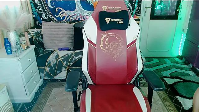 Snapshot of indica_me chatting on 09-21-25, 05:42 indica me online show from 09-21-25, 05:42