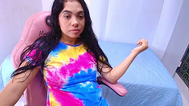 Snapshot of sarakaisy chatting on 01-31-25, 11:56 sarakaisy online show from 01-31-25, 11:56