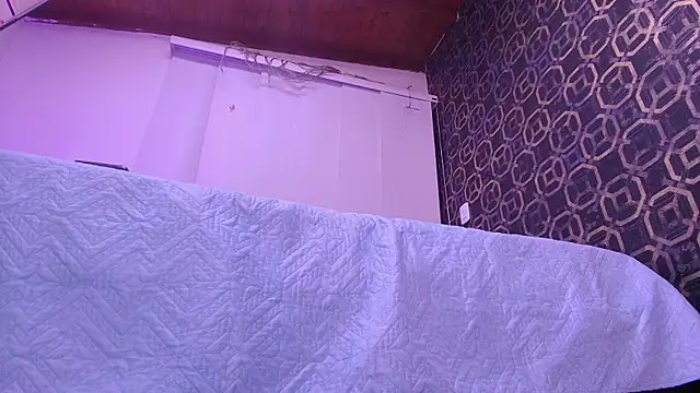 Snapshot of sarakaisy chatting on 09-28-25, 11:59 sarakaisy online show from 09-28-25, 11:59