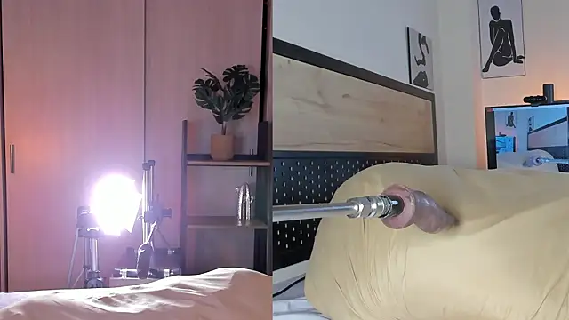 Snapshot of cinnamon_afrodit chatting on 02-03-25, 10:43 cinnamon afrodit online show from 02-03-25, 10:43