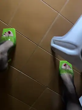 Snapshot of Wet-Pussycat chatting on 02-18-25, 10:58 Wet-Pussycat online show from 02-18-25, 10:58