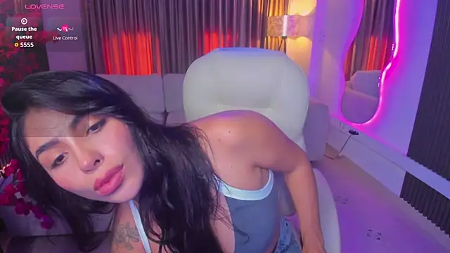 Sarah Stone  online show from 04-21-26, 08:12