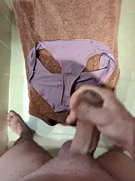 Snapshot of domjoab chatting on 10-01-25, 08:37 domjoab online show from 10-01-25, 08:37