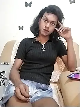 Snapshot of Nisha555 chatting on 10-05-25, 05:44 Nisha555 online show from 10-05-25, 05:44