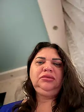 littleRikka online show from 12-17-25, 08:42