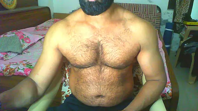 Snapshot of Vbestshow chatting on 05-18-26, 11:49 Vbestshow online show from 05-18-26, 11:49