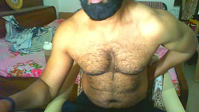 Snapshot of Vbestshow chatting on 05-27-26, 12:24 Vbestshow online show from 05-27-26, 12:24