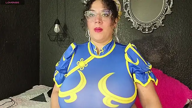 Snapshot of dulce_lf chatting on 10-31-25, 05:30 dulce lf online show from 10-31-25, 05:30