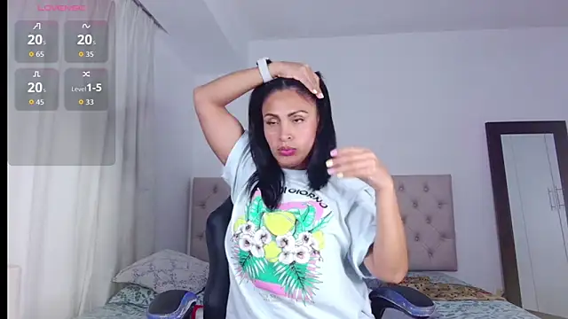 ms freyax online show from 09-30-25, 02:05