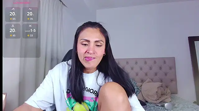 ms freyax online show from 10-25-25, 03:58