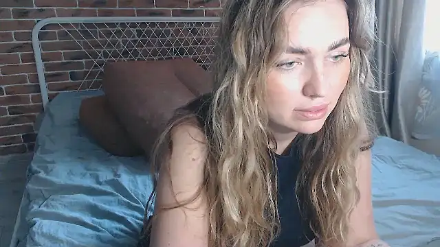 Snapshot of xxkristinaxx chatting on 02-20-25, 10:59 xxkristinaxx online show from 02-20-25, 10:59