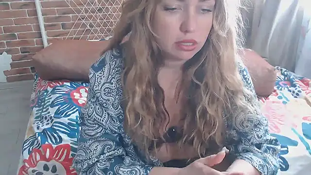 Snapshot of xxkristinaxx chatting on 02-25-25, 09:09 xxkristinaxx online show from 02-25-25, 09:09