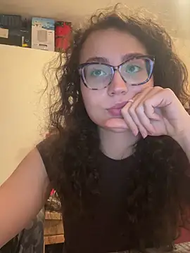 ladyturtle online show from 04-30-26, 08:37
