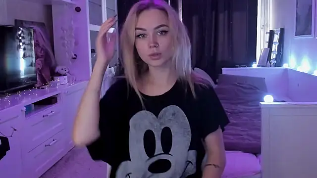 Snapshot of MaryDreaminess chatting on 09-11-25, 12:16 MaryDreaminess online show from 09-11-25, 12:16