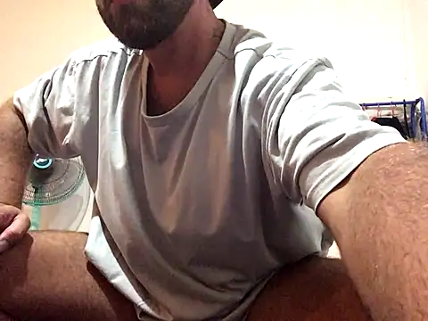 Snapshot of fuckerplayer1 chatting on 11-23-25, 07:13 fuckerplayer1 online show from 11-23-25, 07:13