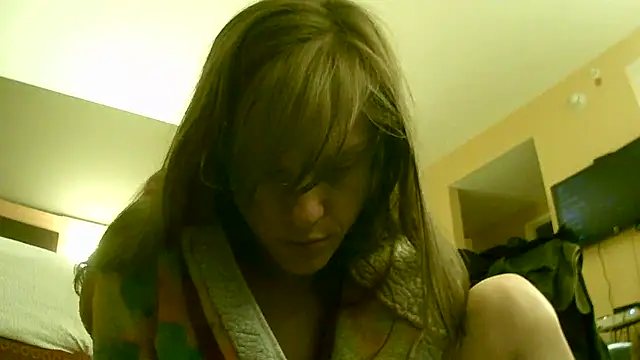 Snapshot of TheDaisyChaos chatting on 12-12-24, 12:59 TheDaisyChaos online show from 12-12-24, 12:59