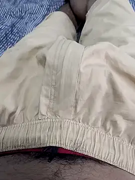 Snapshot of Babyucum4me chatting on 12-06-24, 11:44 Babyucum4me online show from 12-06-24, 11:44