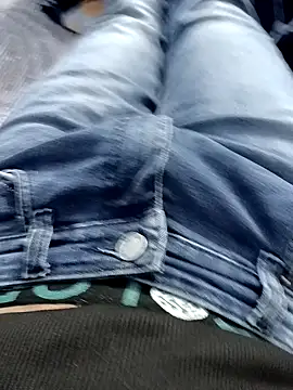 Snapshot of Babyucum4me chatting on 12-09-24, 01:13 Babyucum4me online show from 12-09-24, 01:13