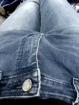 Snapshot of Babyucum4me chatting on 12-16-24, 10:50 Babyucum4me online show from 12-16-24, 10:50