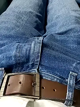 Snapshot of Babyucum4me chatting on 12-23-24, 08:11 Babyucum4me online show from 12-23-24, 08:11