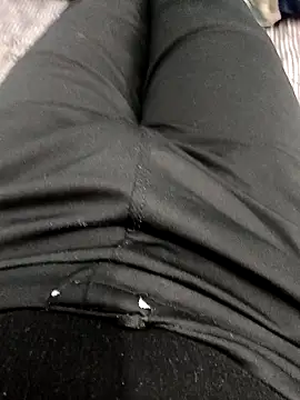 Snapshot of Babyucum4me chatting on 12-24-24, 10:44 Babyucum4me online show from 12-24-24, 10:44