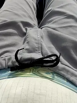 Snapshot of Babyucum4me chatting on 12-26-24, 02:27 Babyucum4me online show from 12-26-24, 02:27