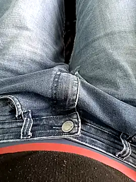 Snapshot of Babyucum4me chatting on 02-09-25, 08:00 Babyucum4me online show from 02-09-25, 08:00