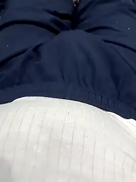 Snapshot of Babyucum4me chatting on 02-22-25, 01:35 Babyucum4me online show from 02-22-25, 01:35