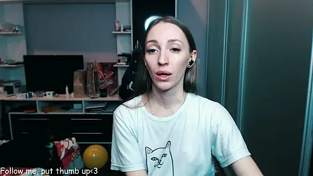 Natalimeowks online show from 12-31-24, 04:14