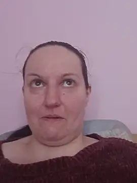 BustyLadyAlma online show from 05-31-26, 07:04