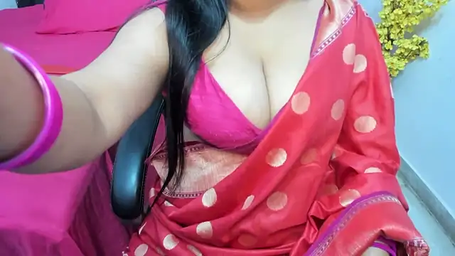 Snapshot of YourSanchu chatting on 01-10-25, 06:17 YourSanchu online show from 01-10-25, 06:17