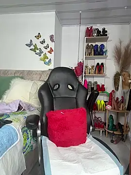 alexa fiore01 online show from 04-29-26, 09:21