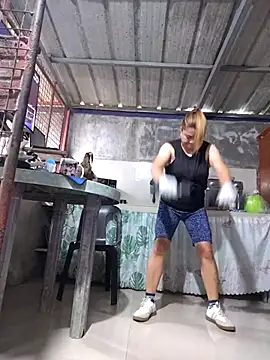 Kariebabe online show from 10-24-25, 12:41