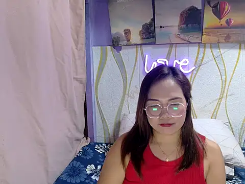 BURBERRY69 online show from 02-12-26, 01:17