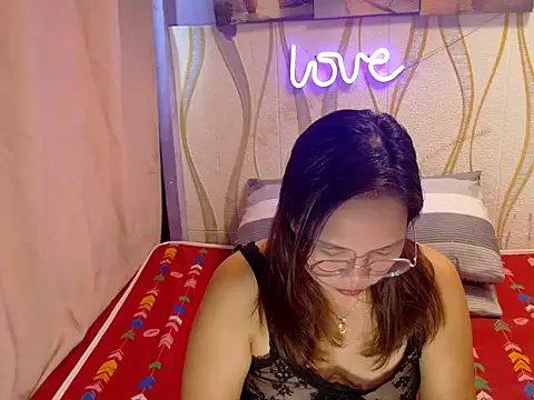 BURBERRY69 online show from 03-01-26, 11:40