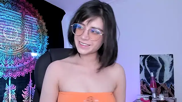 HazelKush online show from 02-19-25, 08:52