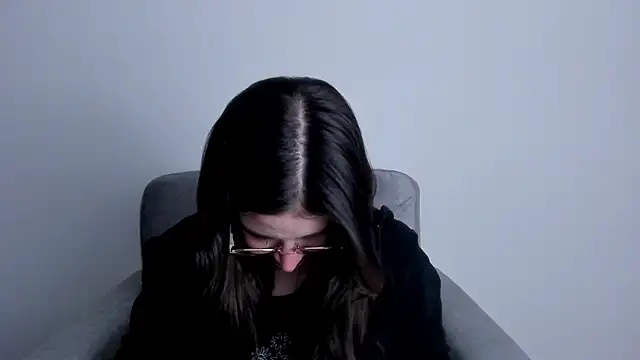 HazelKush online show from 11-30-25, 09:41