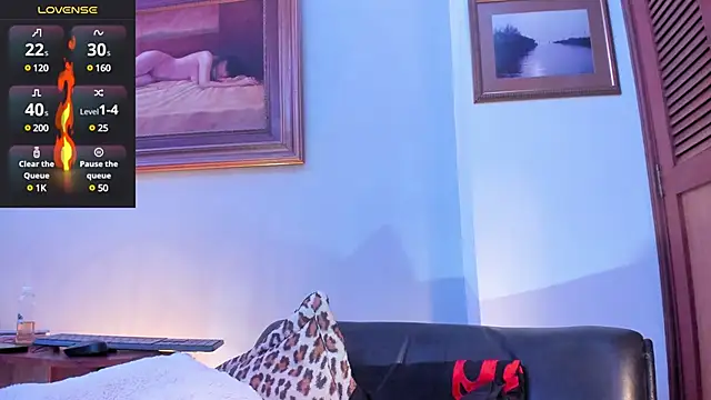 ImDominike online show from 01-05-25, 01:13