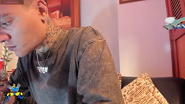 Snapshot of ImDominike chatting on 11-29-25, 06:27 ImDominike online show from 11-29-25, 06:27