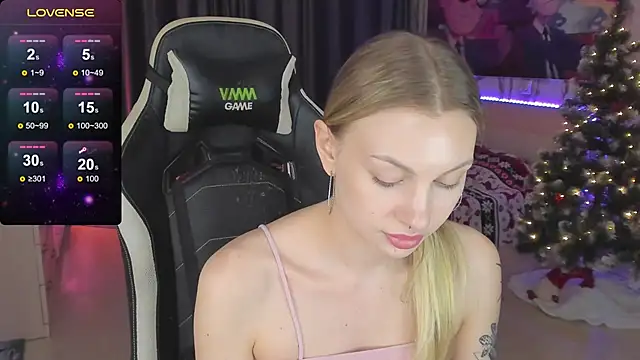 BiMolly online show from 02-26-25, 07:27