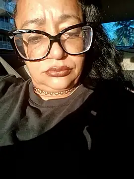 PichyPrettyPussy online show from 09-24-25, 11:57