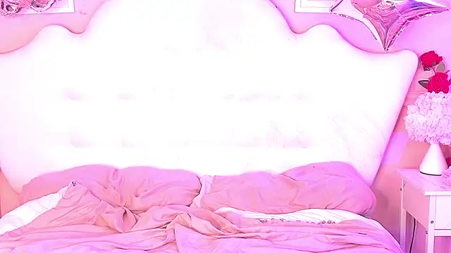 Snapshot of SabrinaJadeBabestation chatting on 12-11-24, 11:21 SabrinaJadeBabestation online show from 12-11-24, 11:21