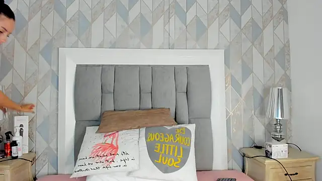 Princsgirl  online show from 11-05-25, 07:36